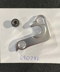 PATTE DE DERAILLEUR 1T GIANT